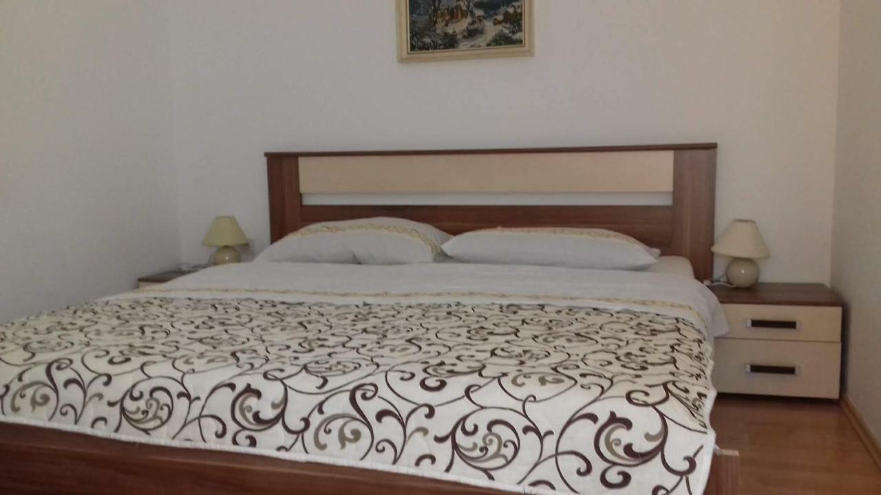 קרק Apartmani Pajalic מראה חיצוני תמונה